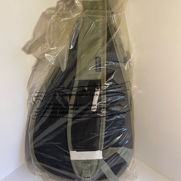 Sherpani Crossbody Willow NWT - Picture 2 of 2